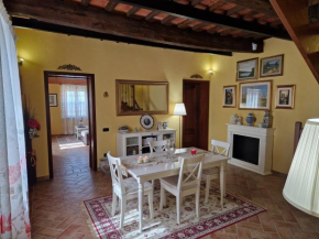 Country Apartment with View of the Tuscany Hills